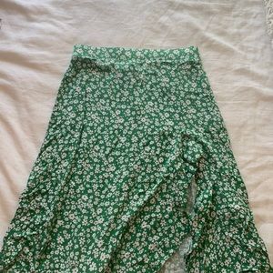 bershka green skirt